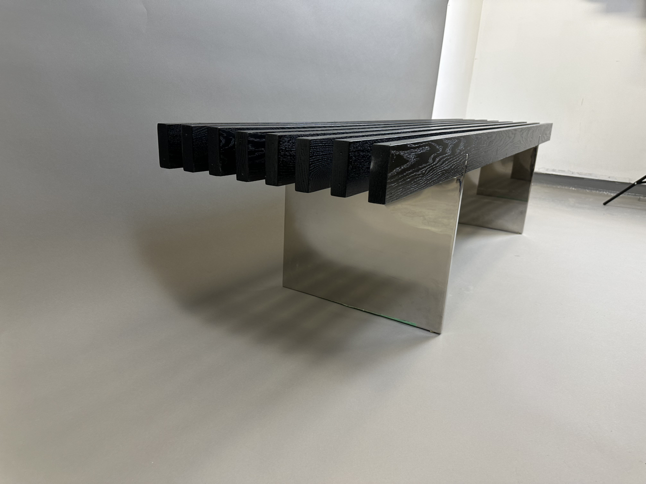 ATTICUS BENCH Solid wood and polished steel benches x 6 “NEW” - photo 3