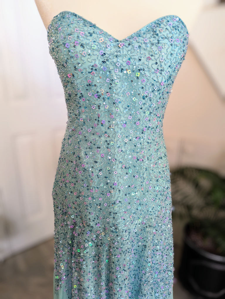 Turquoise Shimmering Beaded Evening Gown / Dress Size 4-6 - photo 3