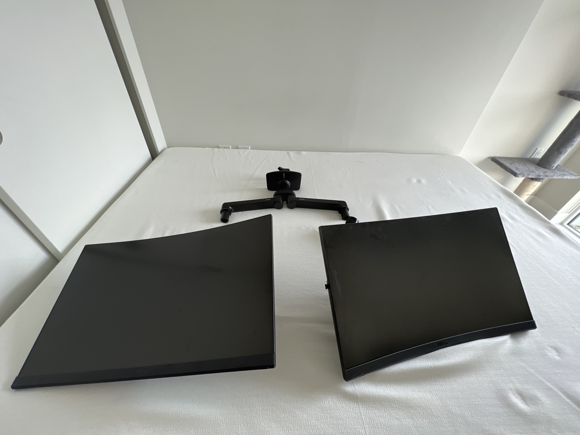 Dual MSI gaming monitors w/ monitor arms