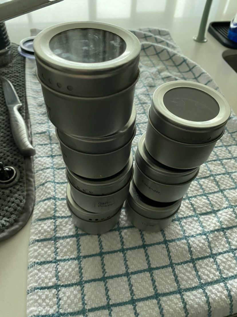 7 Magnetic Spice Jars thumbnail
