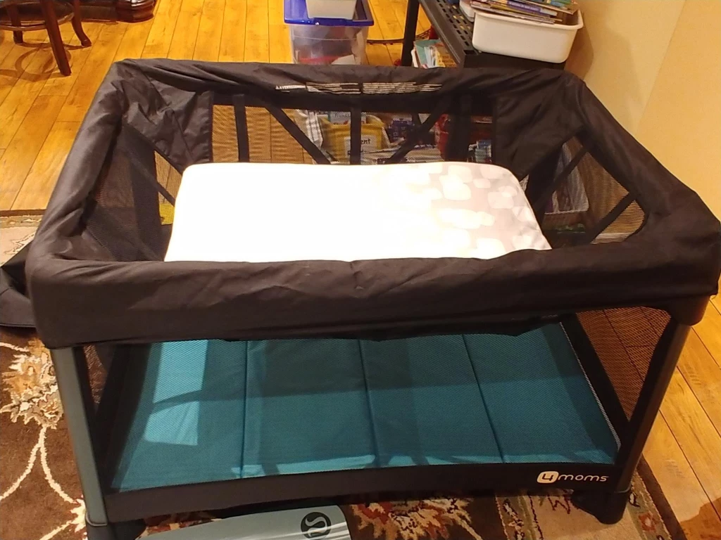4 Moms playpen - photo 2