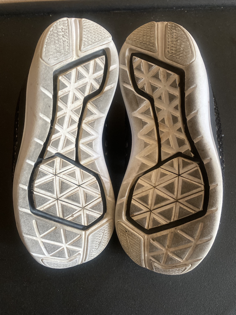 Nike Shoes Boys Size 11C - photo 4