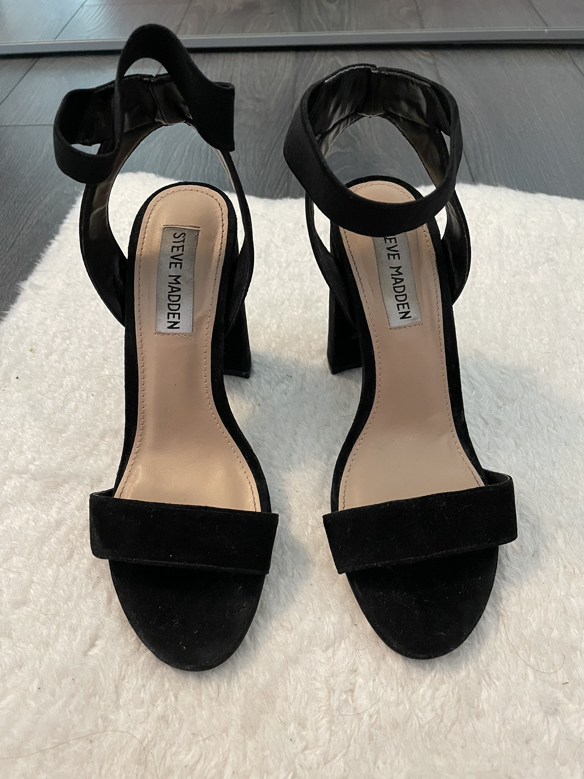 Steve Madden heels in Black