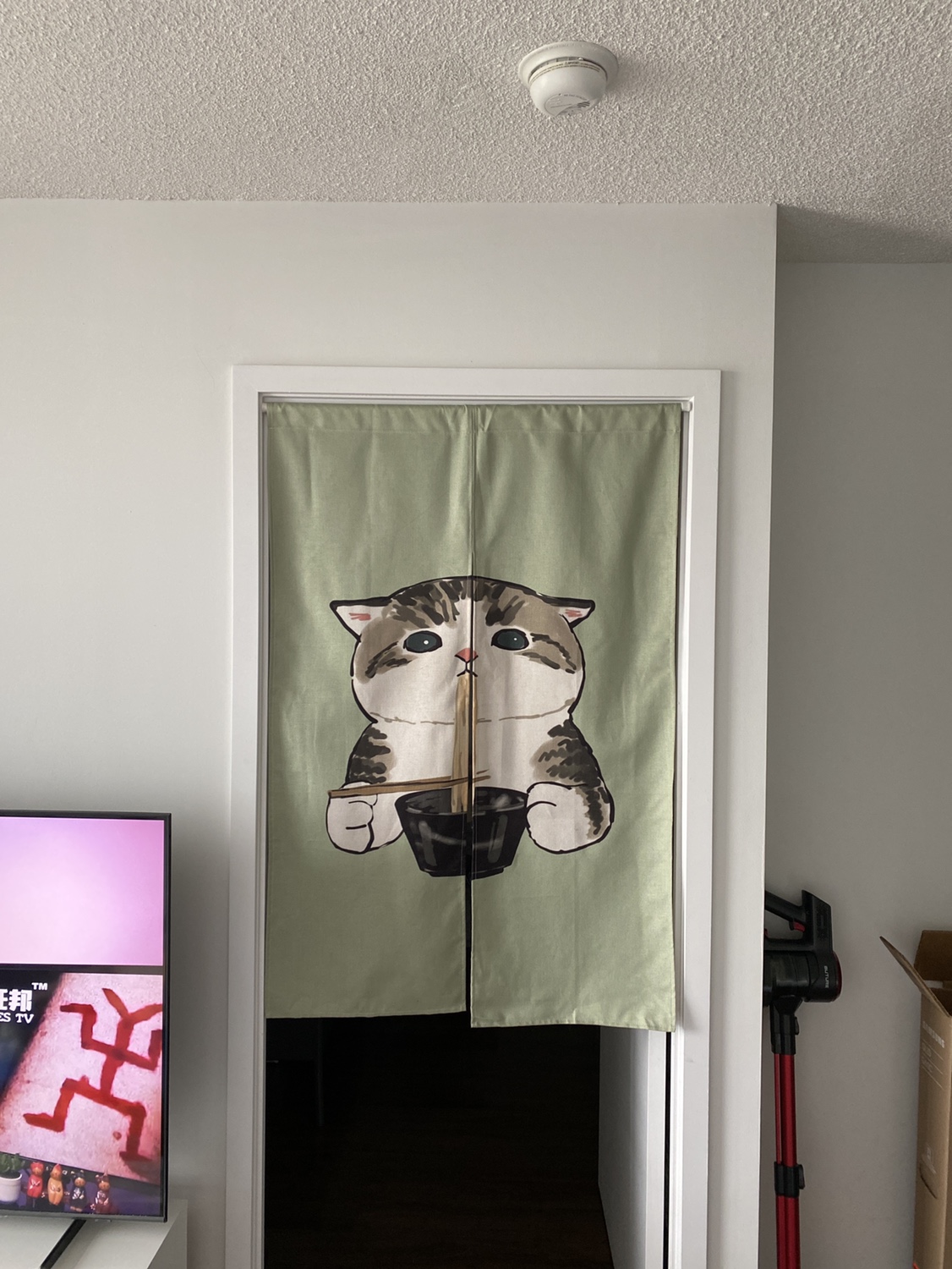 Cat curtain and the great wave  (Noren)