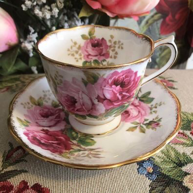 Royal Albert American Beauty 3-piece Teacup & Saucer Set - photo 5