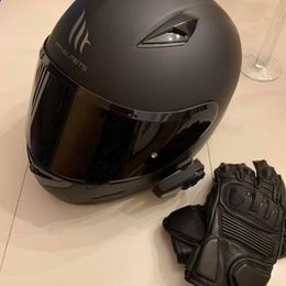 Small Helmet Matte black MT with Sena Bluetooth