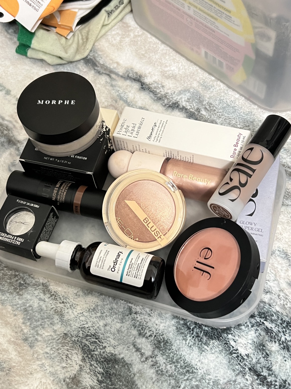 Sephora & FREE Victoria Secret thumbnail