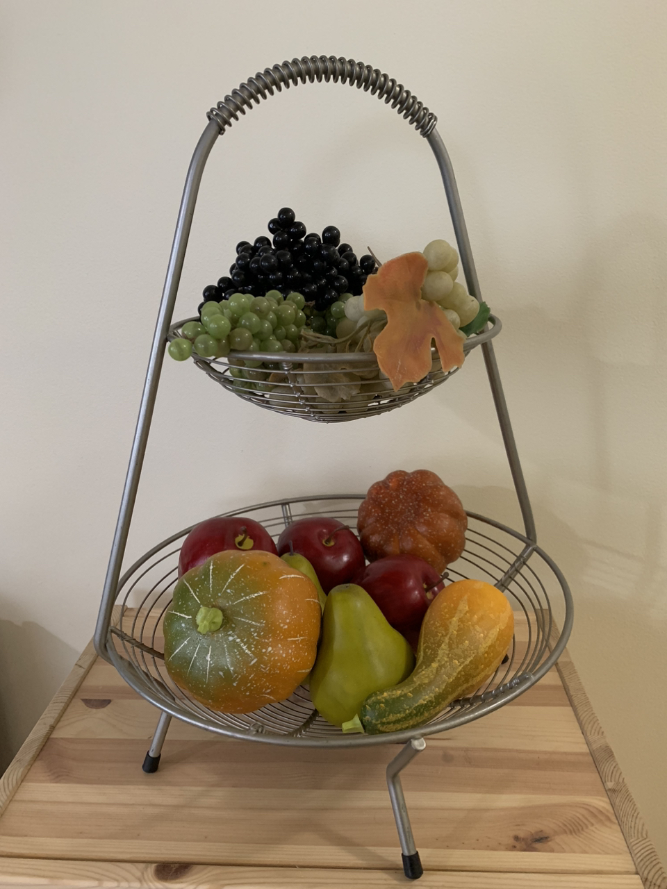 Silver metal display basket for fruits or decor