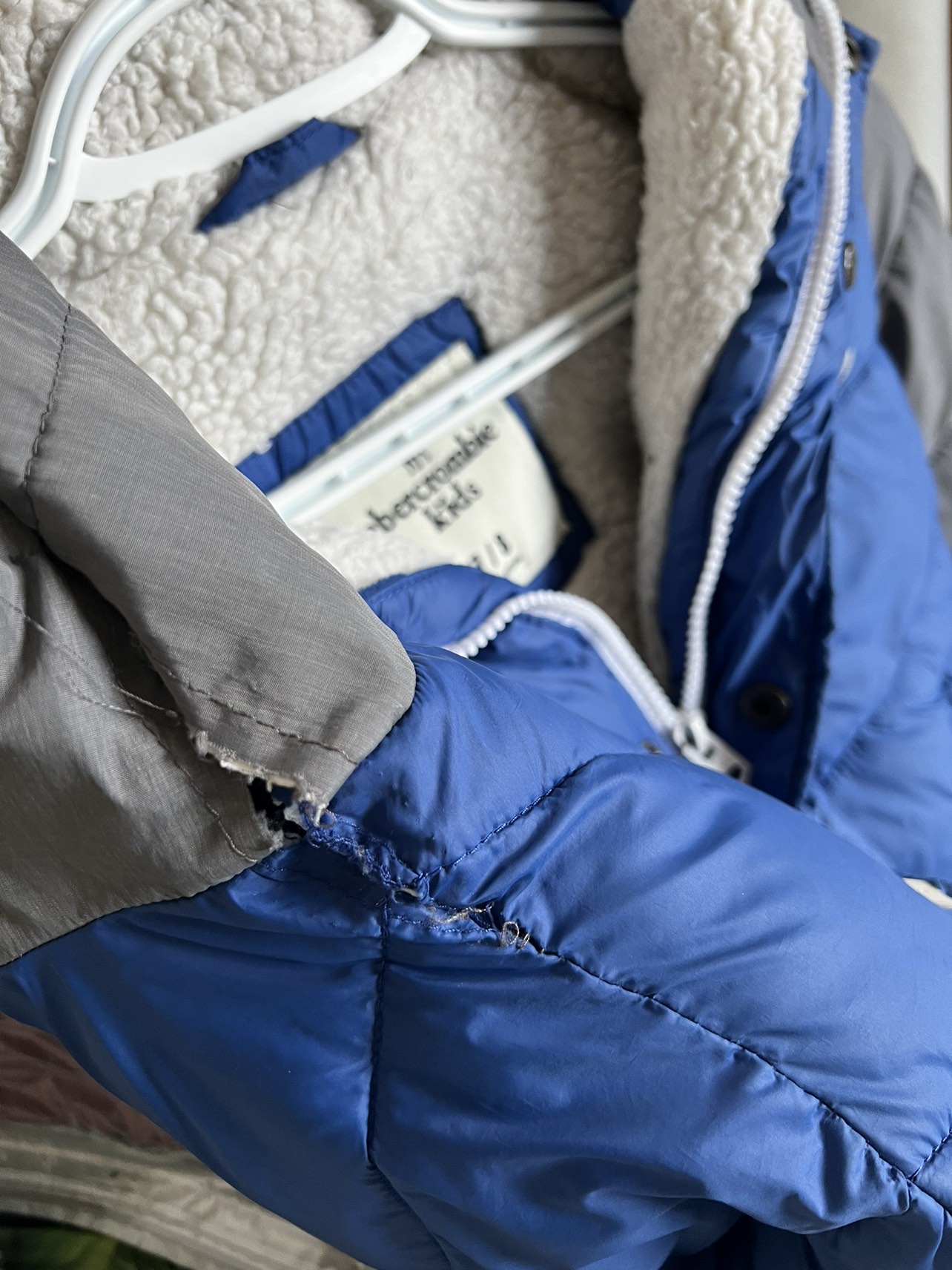 Abercrombie Kids Winter Jacket, size 7/8 - photo 3