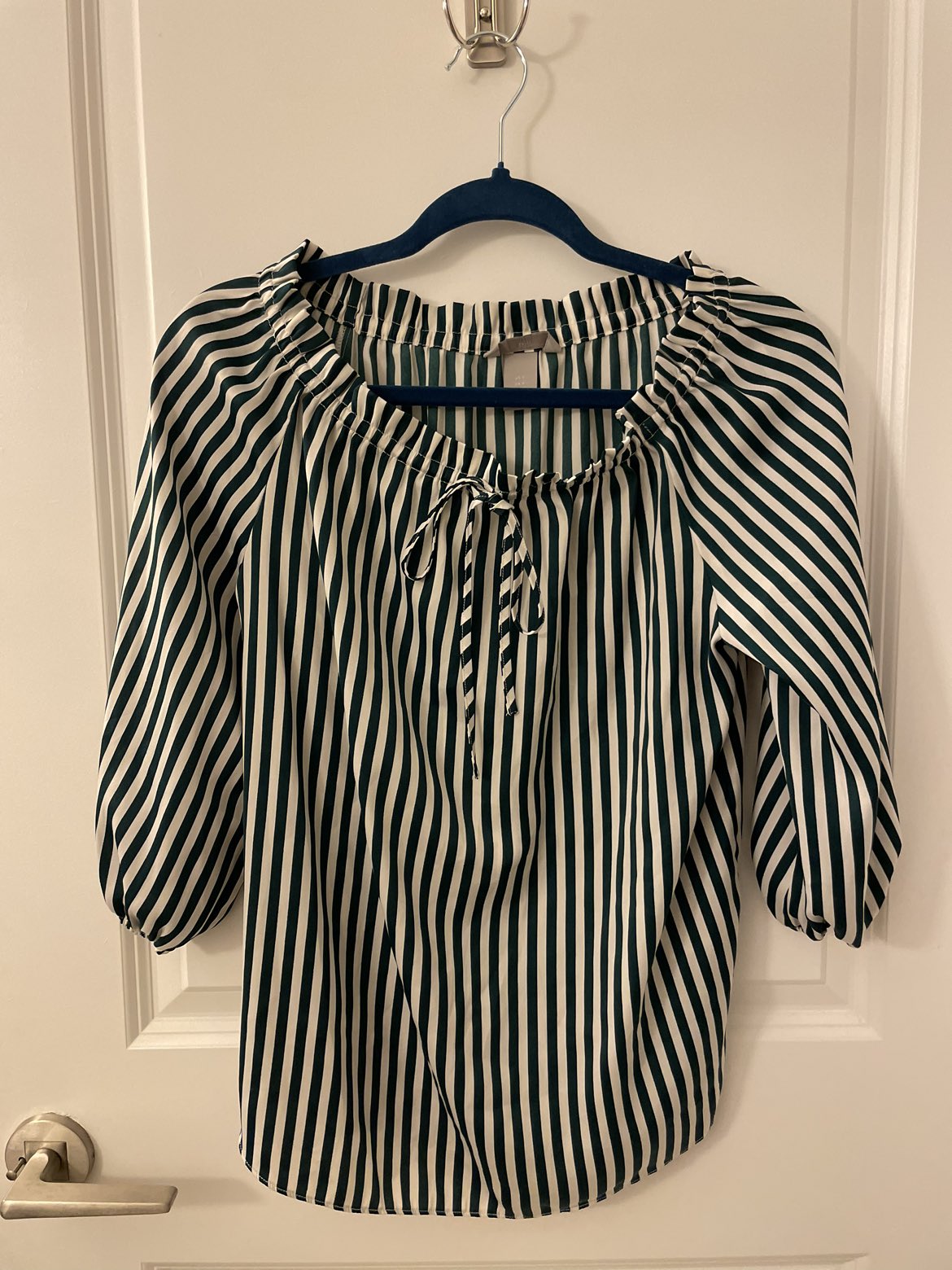 H&M Green and White Striped Top Blouse Off-Shoulder Size 0 Small thumbnail