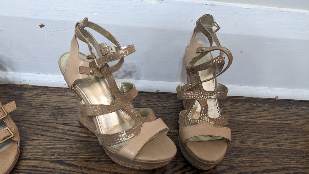 4 pairs of Platform Shoes