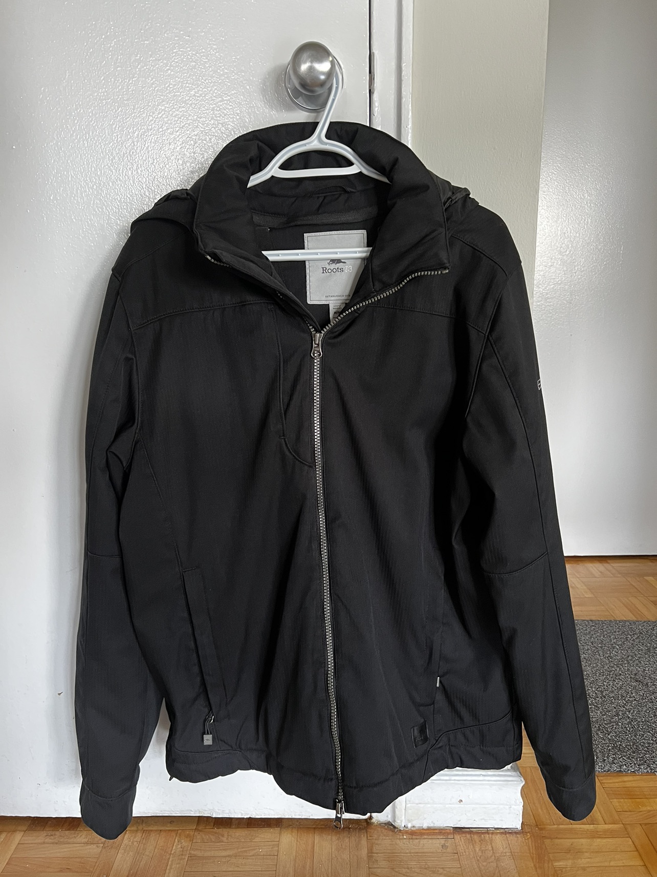 Roots Jacket (Men’s size M)