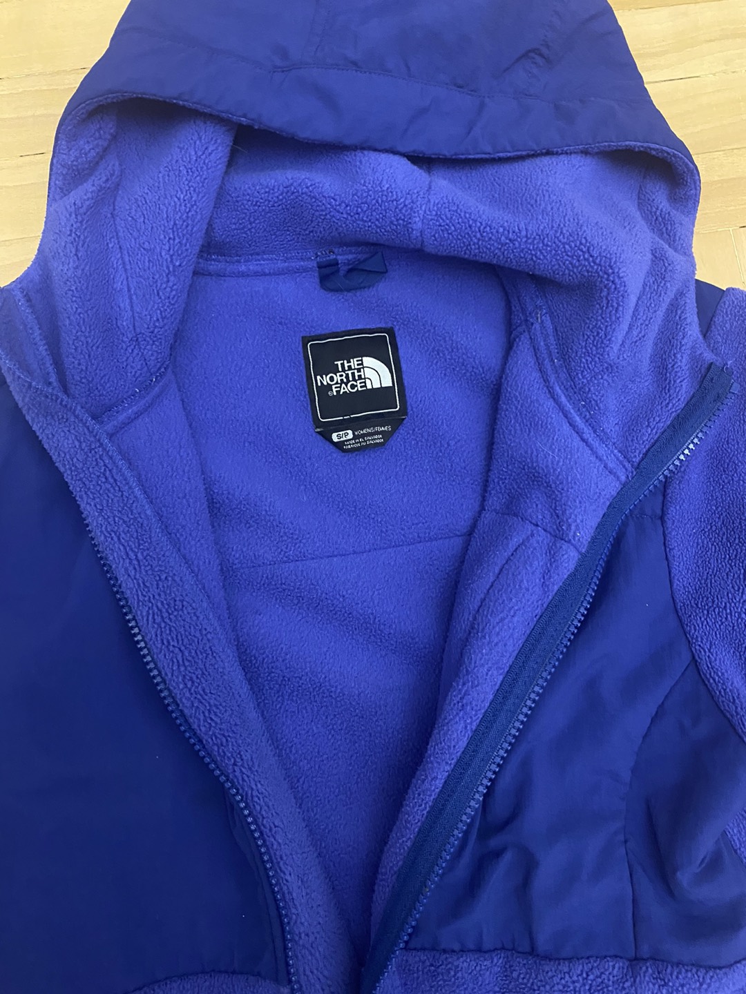 North face Jacket image indicator(3)