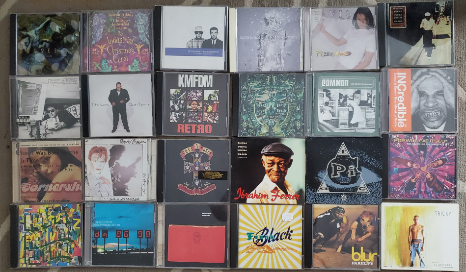 Ton of free used CDs! (approx. 200) image indicator(7)