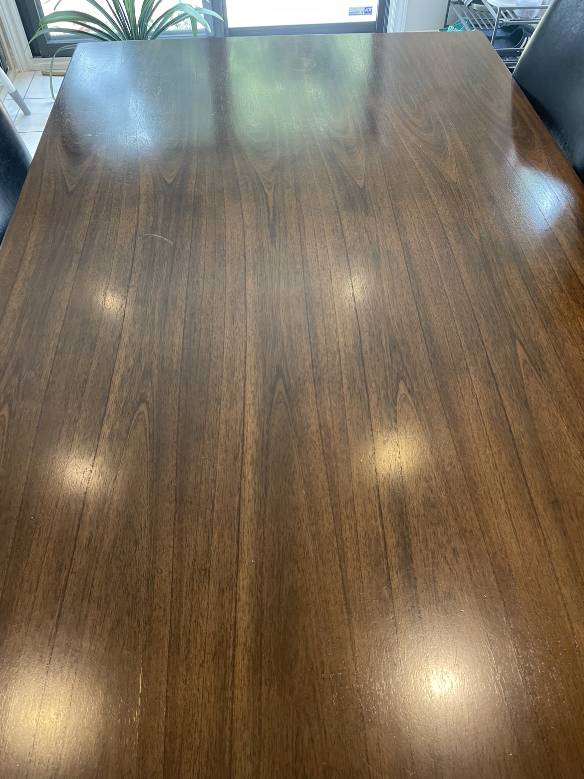 Dining/kitchen table 38 x 60 inches - photo 2