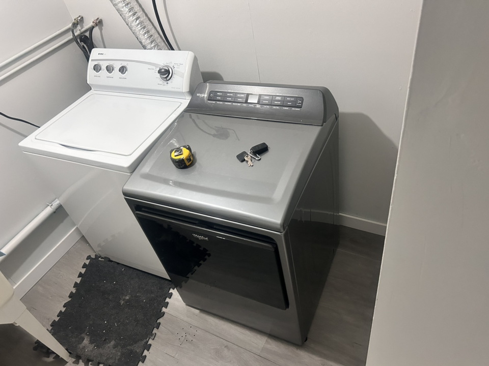 Washer and Dryer - photo 3