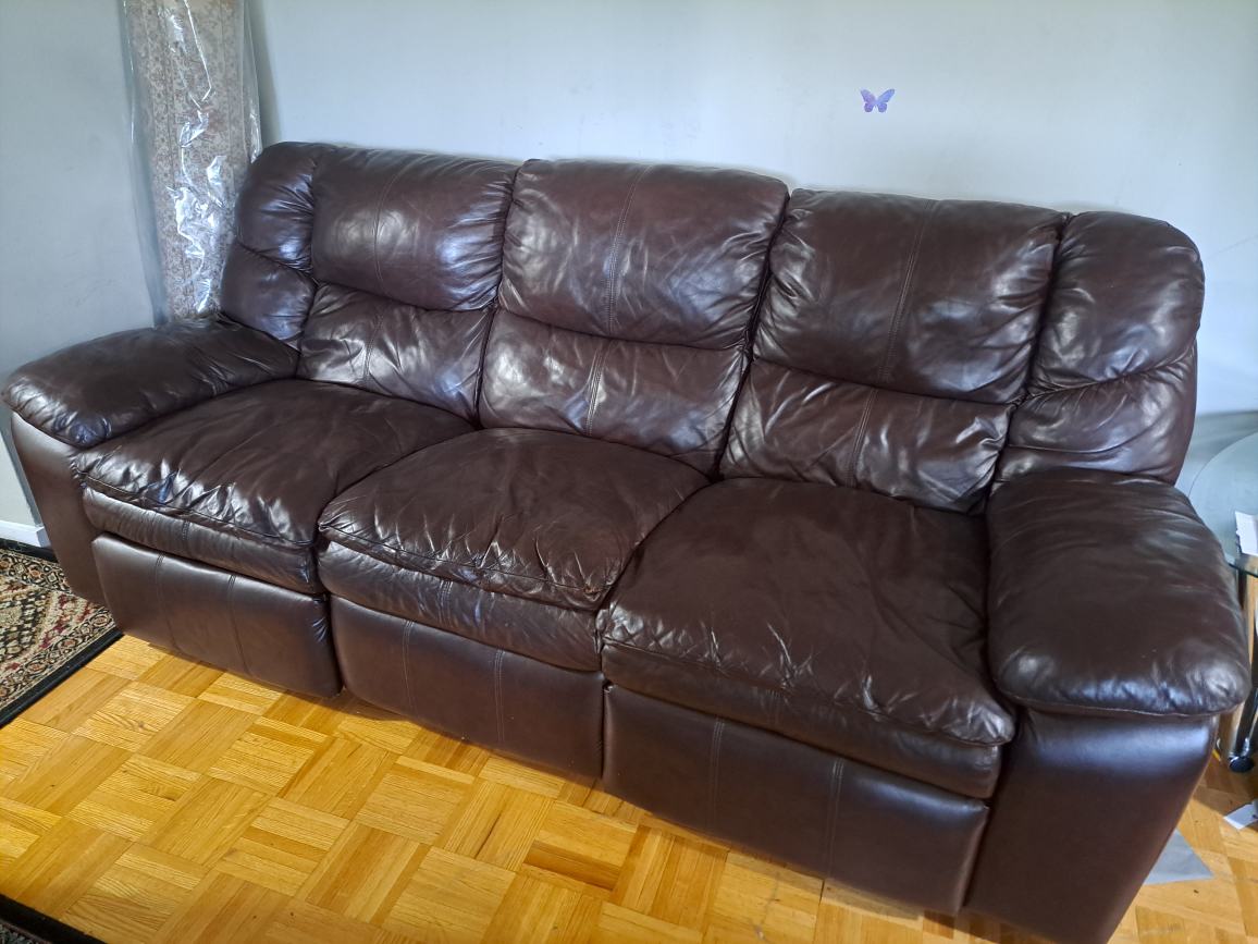 leather sofa image indicator(2)