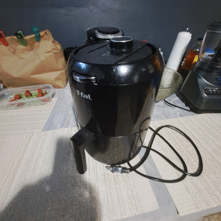 Air Fryer - photo 2