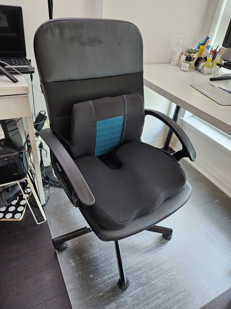 Ikea Office chair (with free items) - photo 2