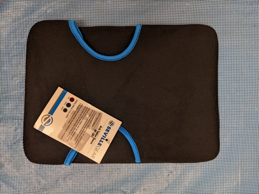 🆕Padded Arch Sleeve Case for 10" Tablets in Black + Blue image indicator(3)
