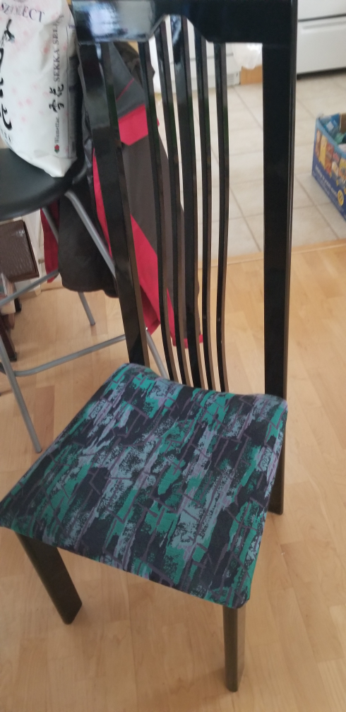 dinning chairs x3