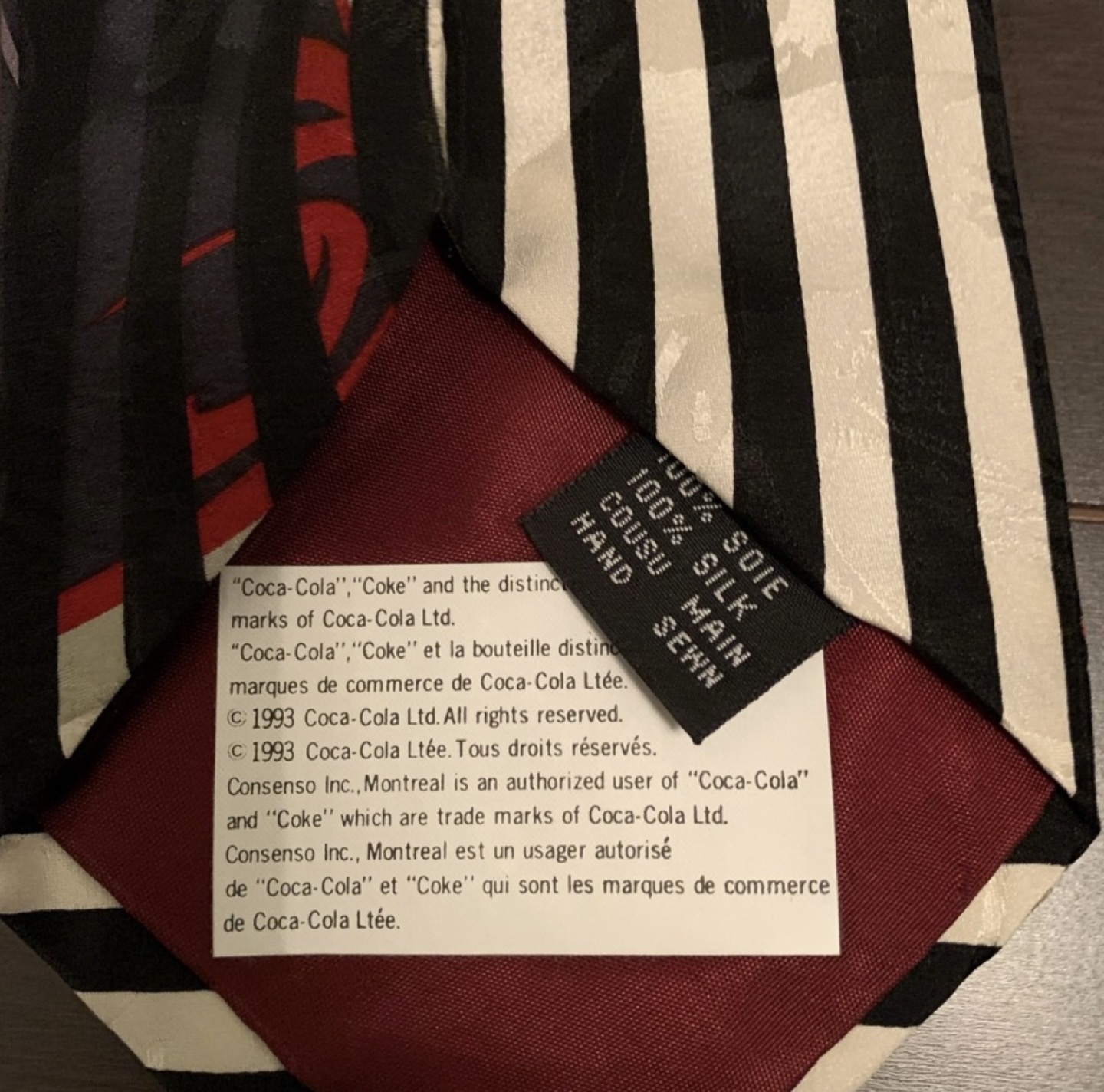 Brand new. Vintage 100% silk tie Coca Cola special edition. image indicator(4)