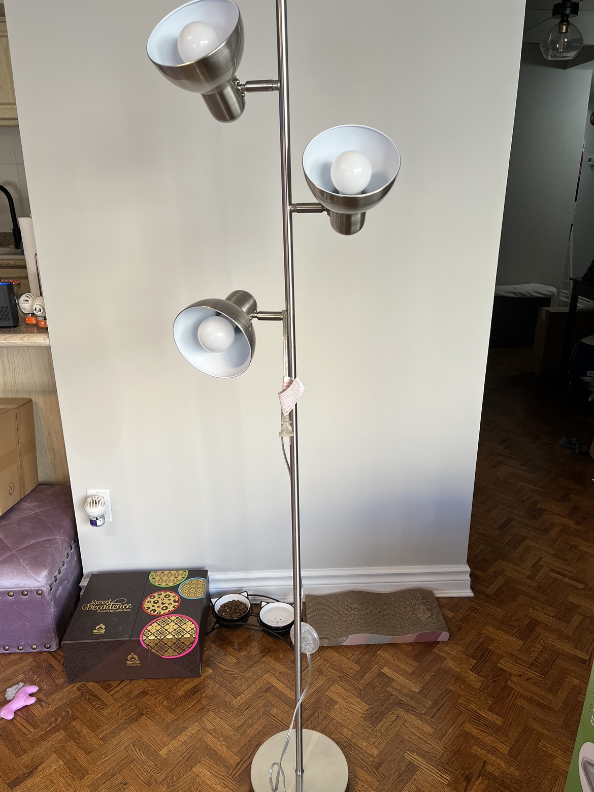 Floor Standing lamp thumbnail