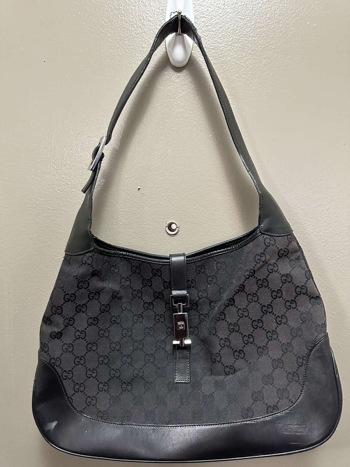Authentic gucci bag thumbnail