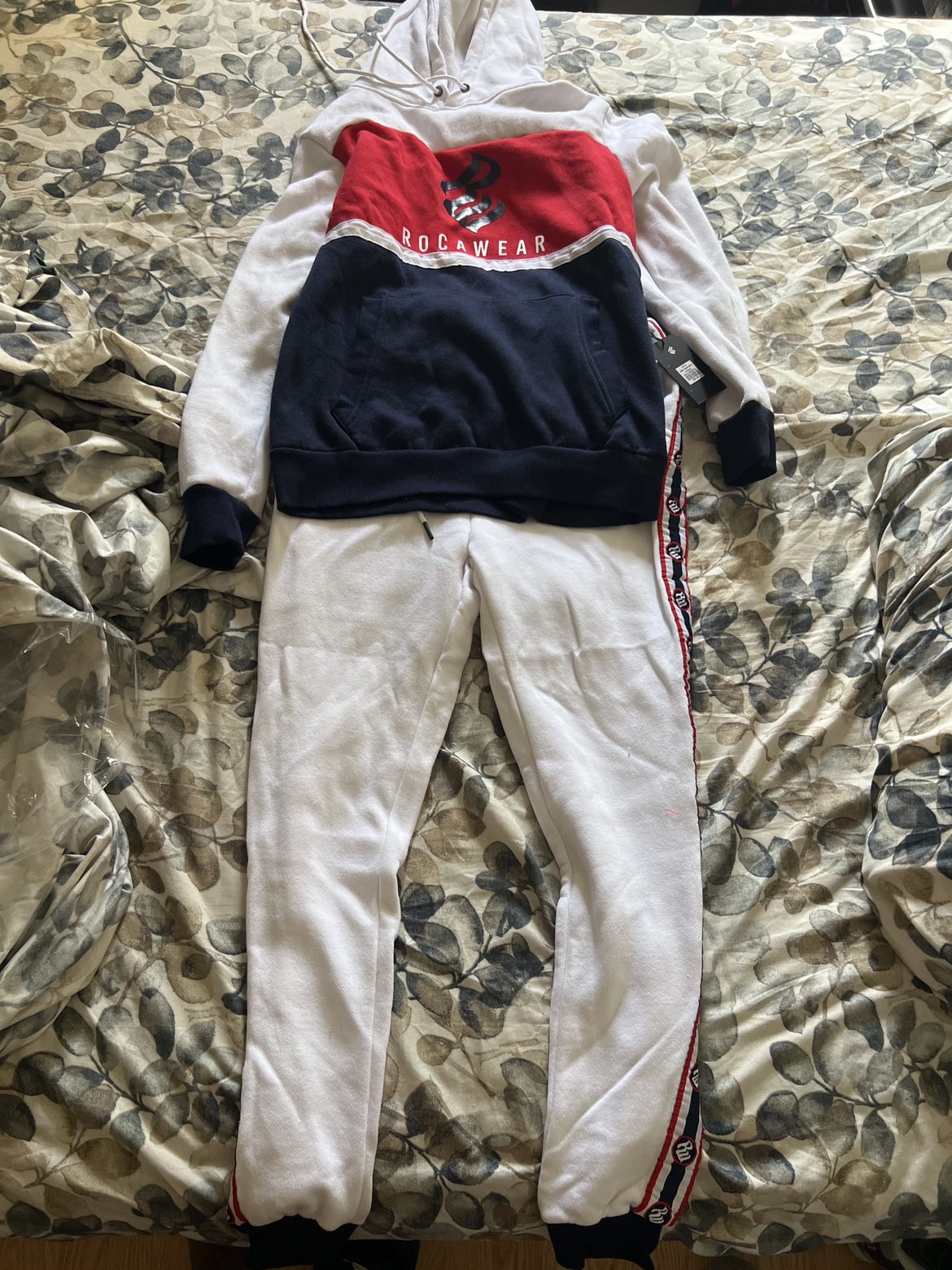 Roca Wear track suit thumbnail