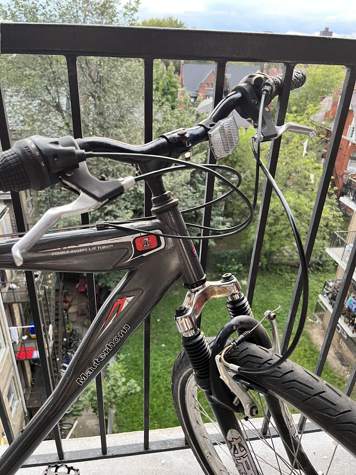 Rayleigh Bike for anyone 5’11”- 6’2” image indicator(6)