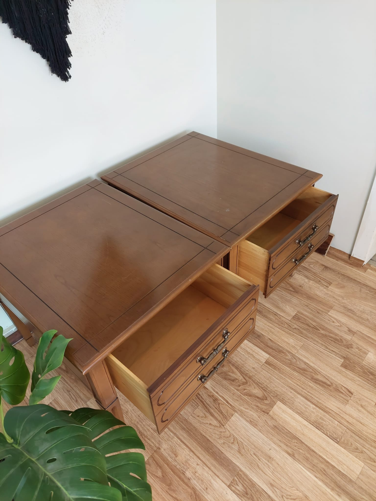 Antique  Nightstand / End tables pair - photo 4