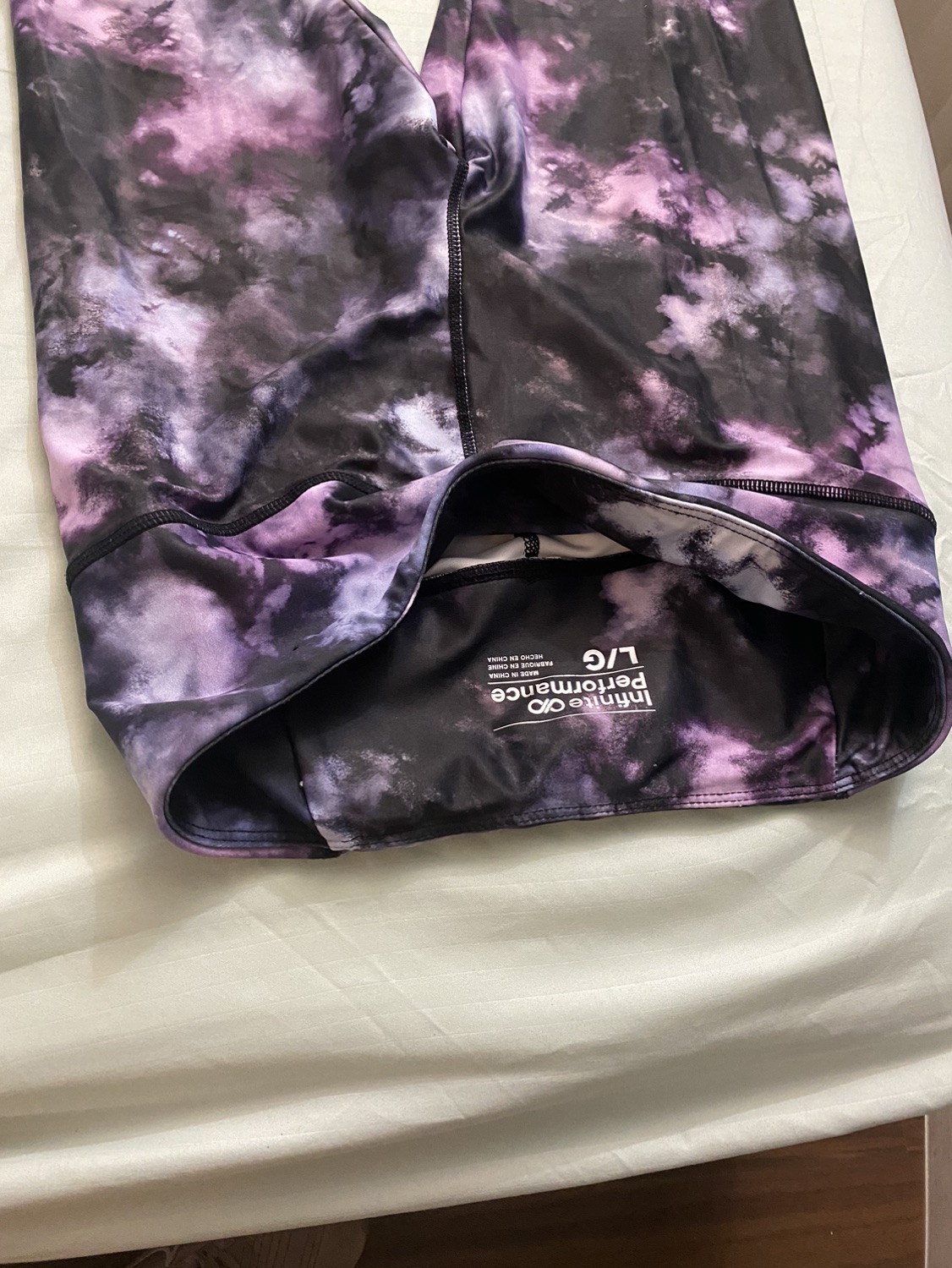 Infinite performance legging image indicator(2)