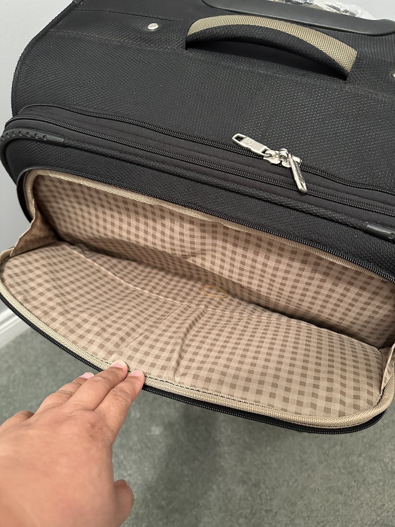 Large Luggage in Black - photo 3