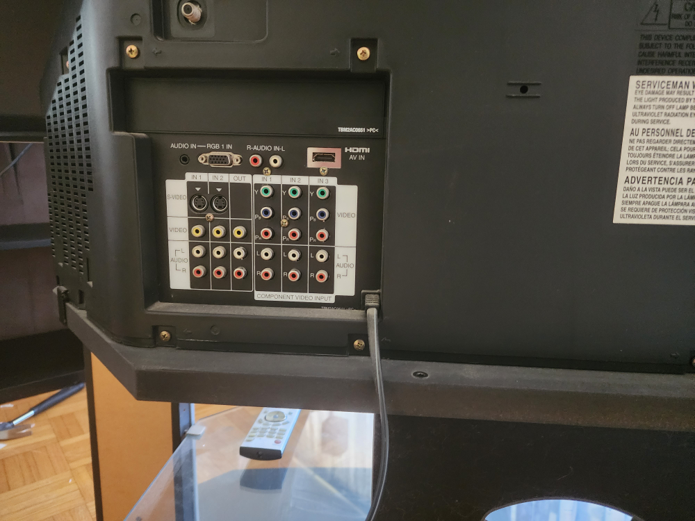 PANASONIC Projection TV with Lamp *PICK UP ONLY* - photo 3