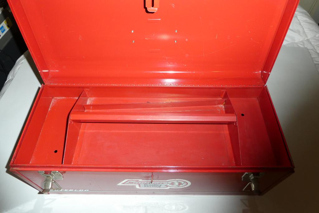 Standard tool box but bigger than most. - photo 2