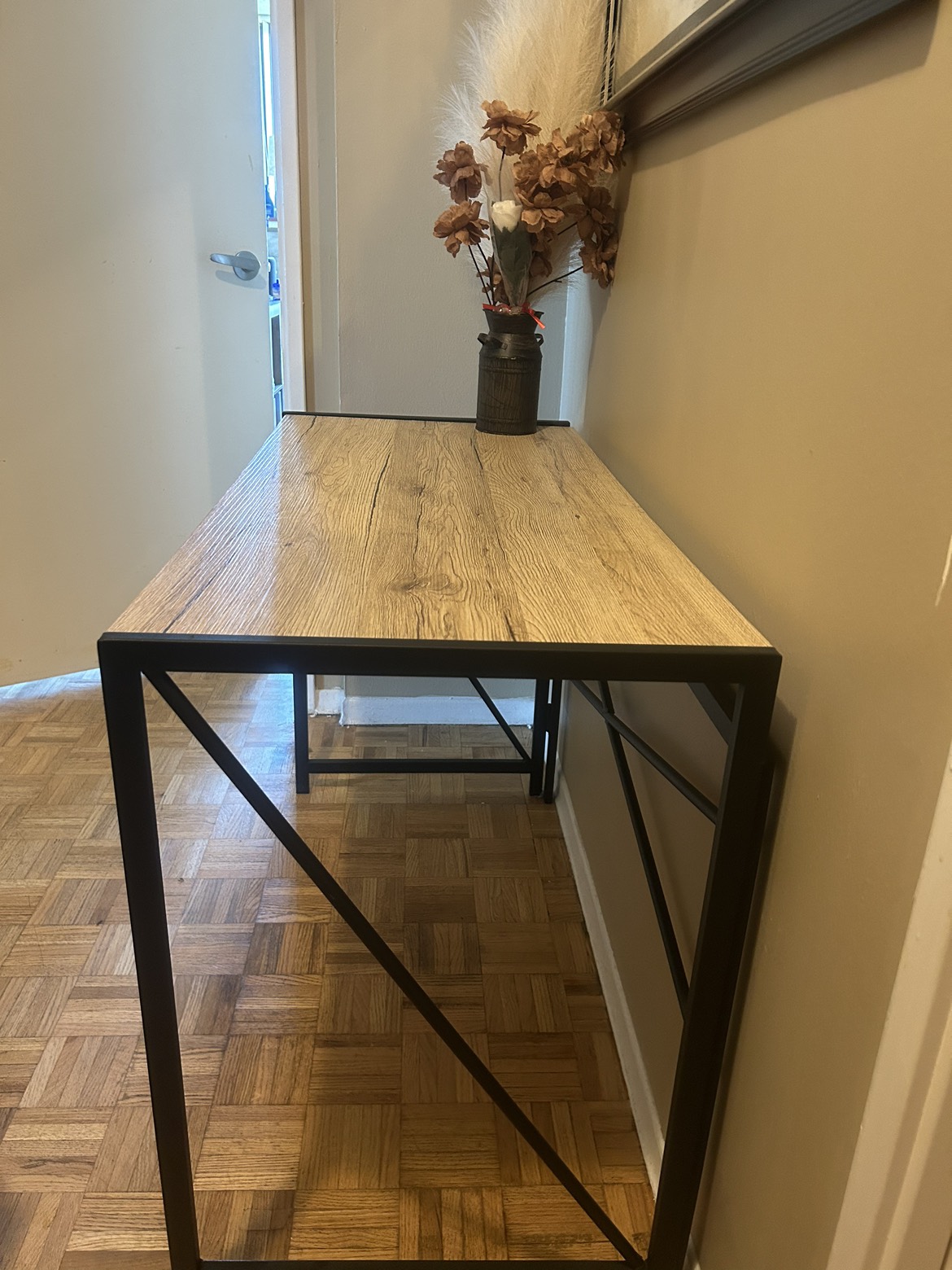 Desk / Table thumbnail