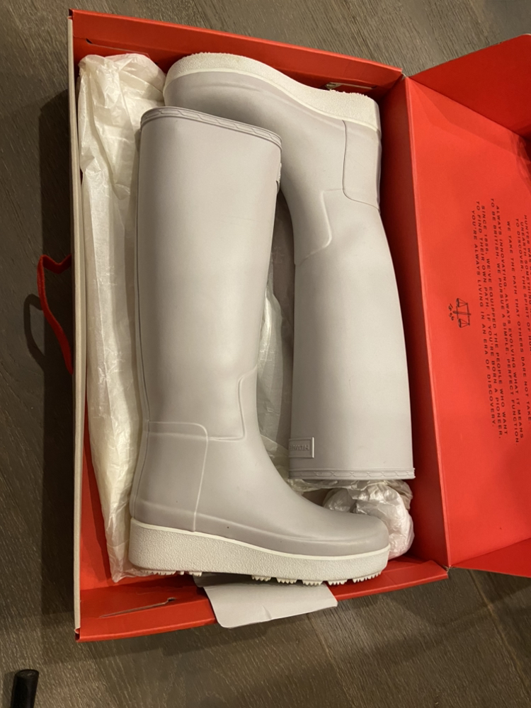 Gray/white Tall Hunter rainboots size 5