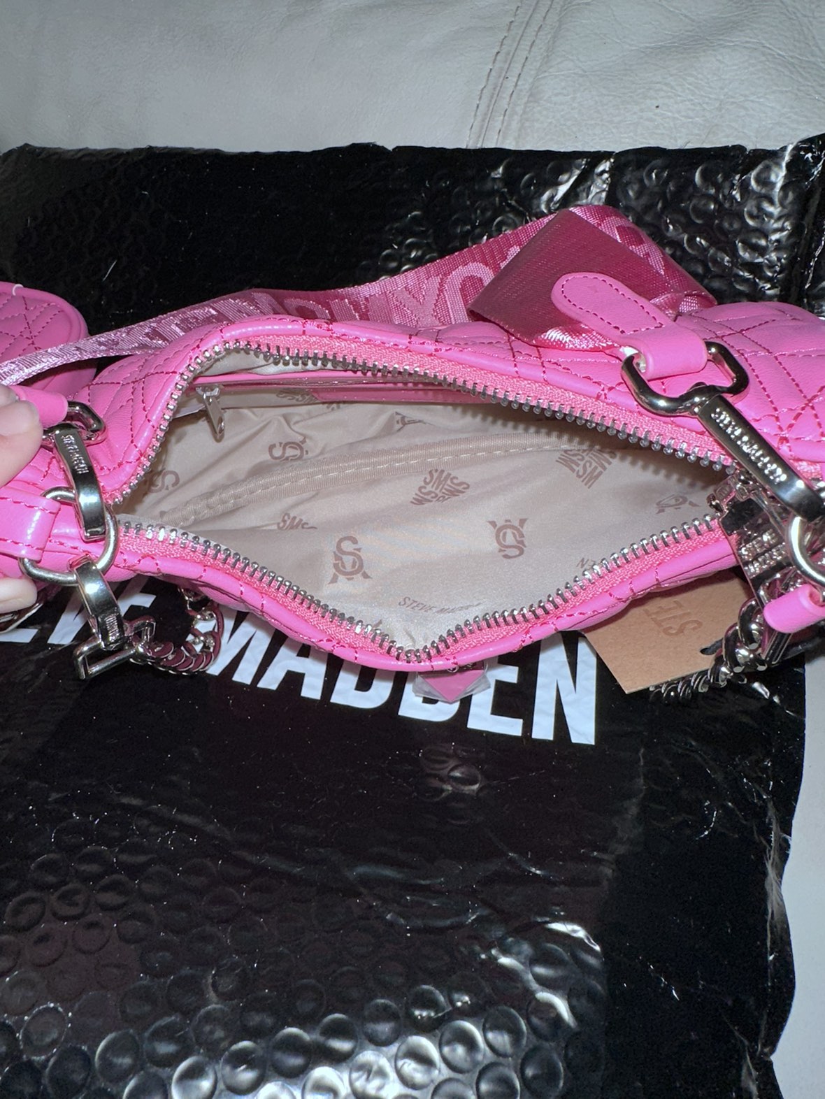 Steve Madden purse image indicator(3)