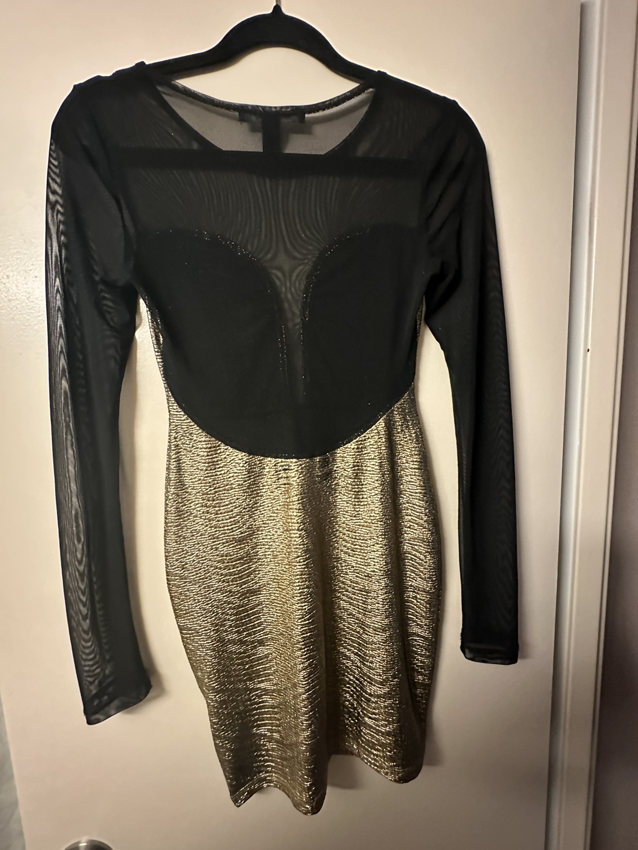 Free Pretty gold dress with mesh sleeves for Christmas Party image indicator(5)