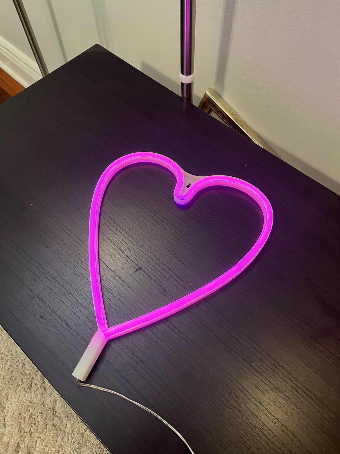 Neon Pink Heart thumbnail