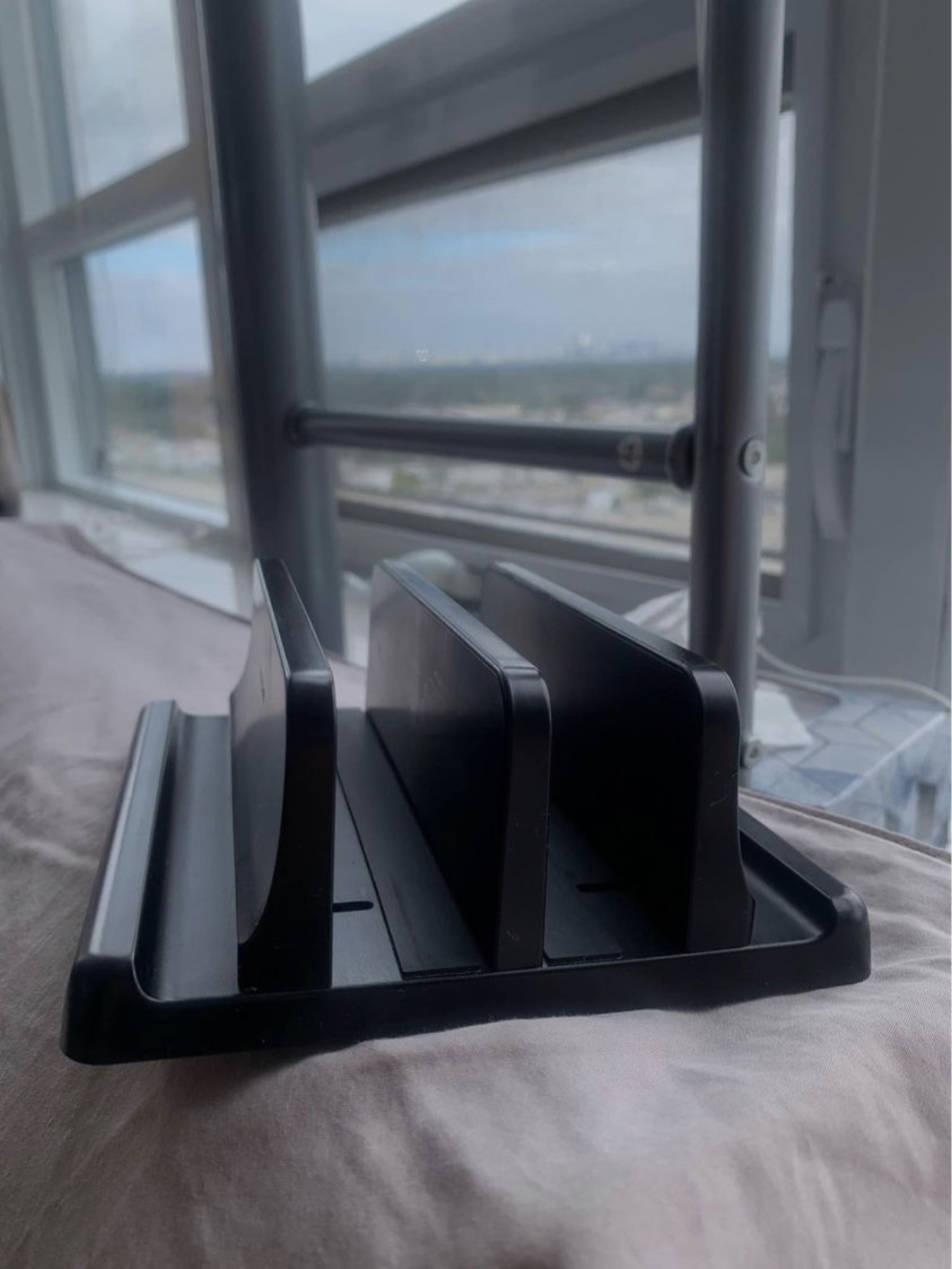 Laptop Vertical Stand - photo 2