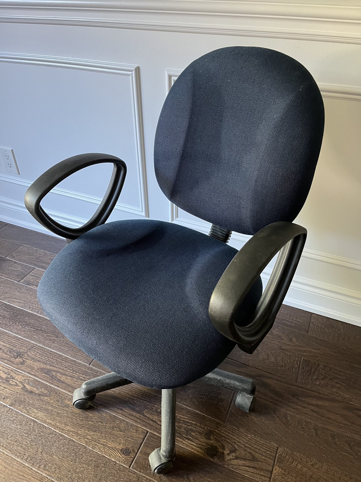 Office/Work/Computer Chair!! Excellent condition!