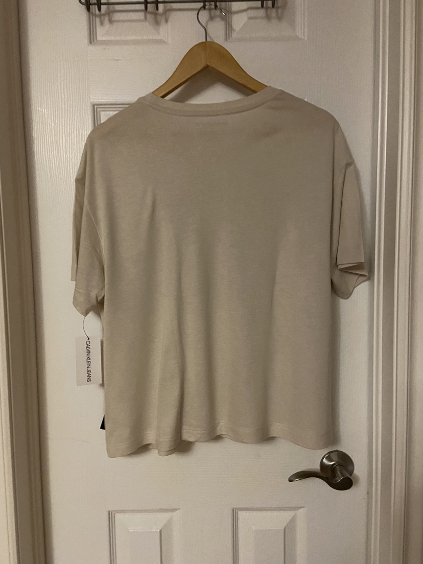 Calvin Klein Women’s Graphic T-shirt size L - photo 2