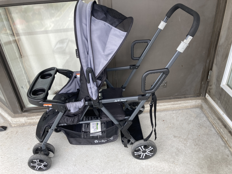 Double stroller NEGOTIABLE