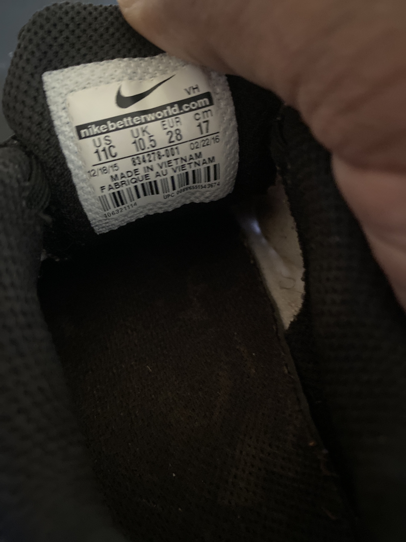 Nike Shoes Boys Size 11C - photo 5