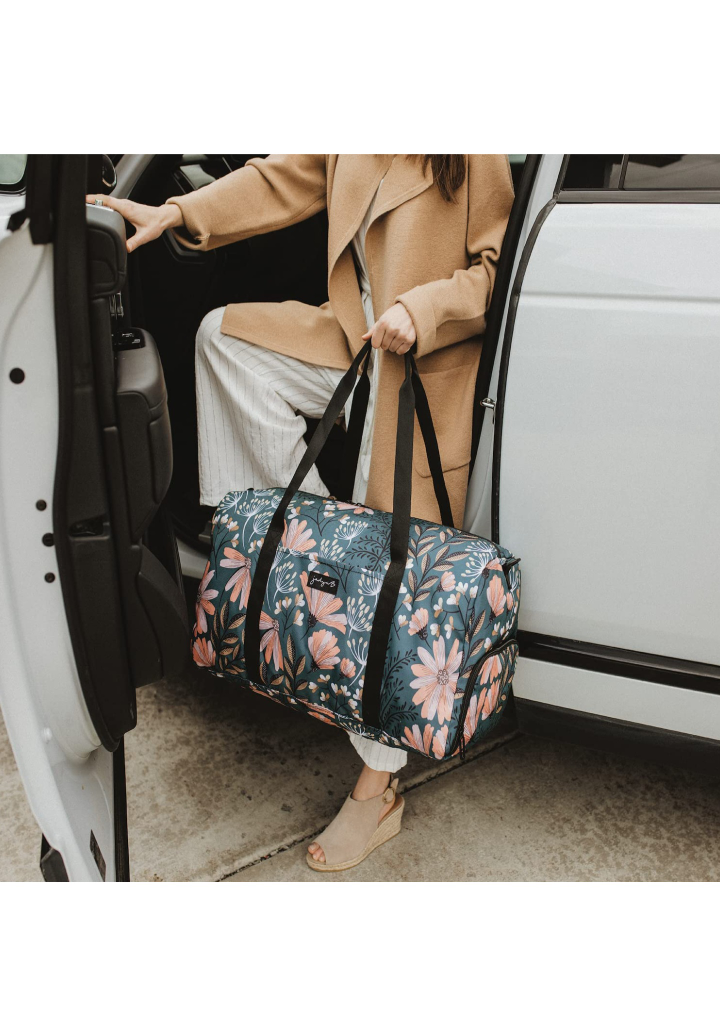 Jadyn 22" Women's Large Duffel/Weekender Bag w/ Shoe Pocket image indicator(9)