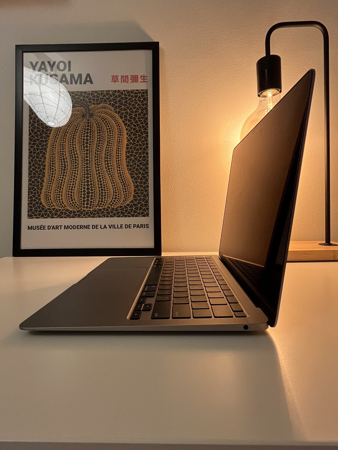 MacBook Air M1 (13-inch) Space Grey - photo 4