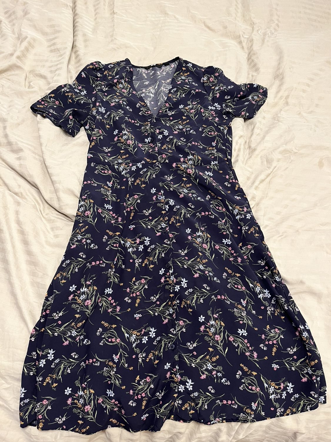 Uniqlo floral dress thumbnail