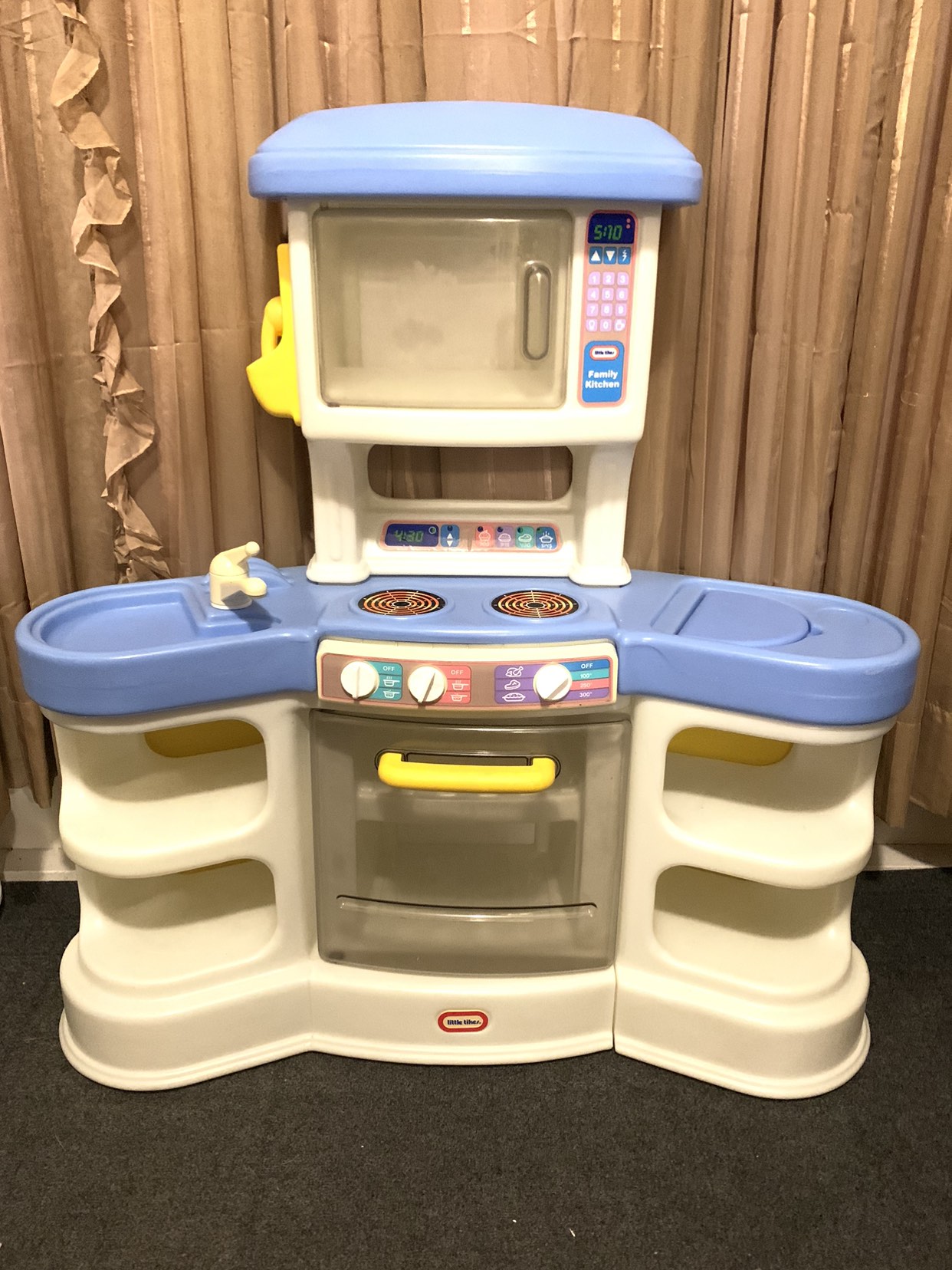 Little Tikes Kids kitchen set