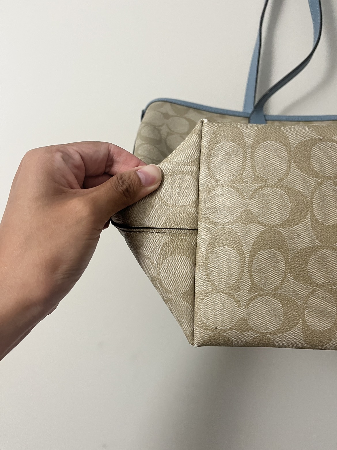 Coach Tote Bag image indicator(4)